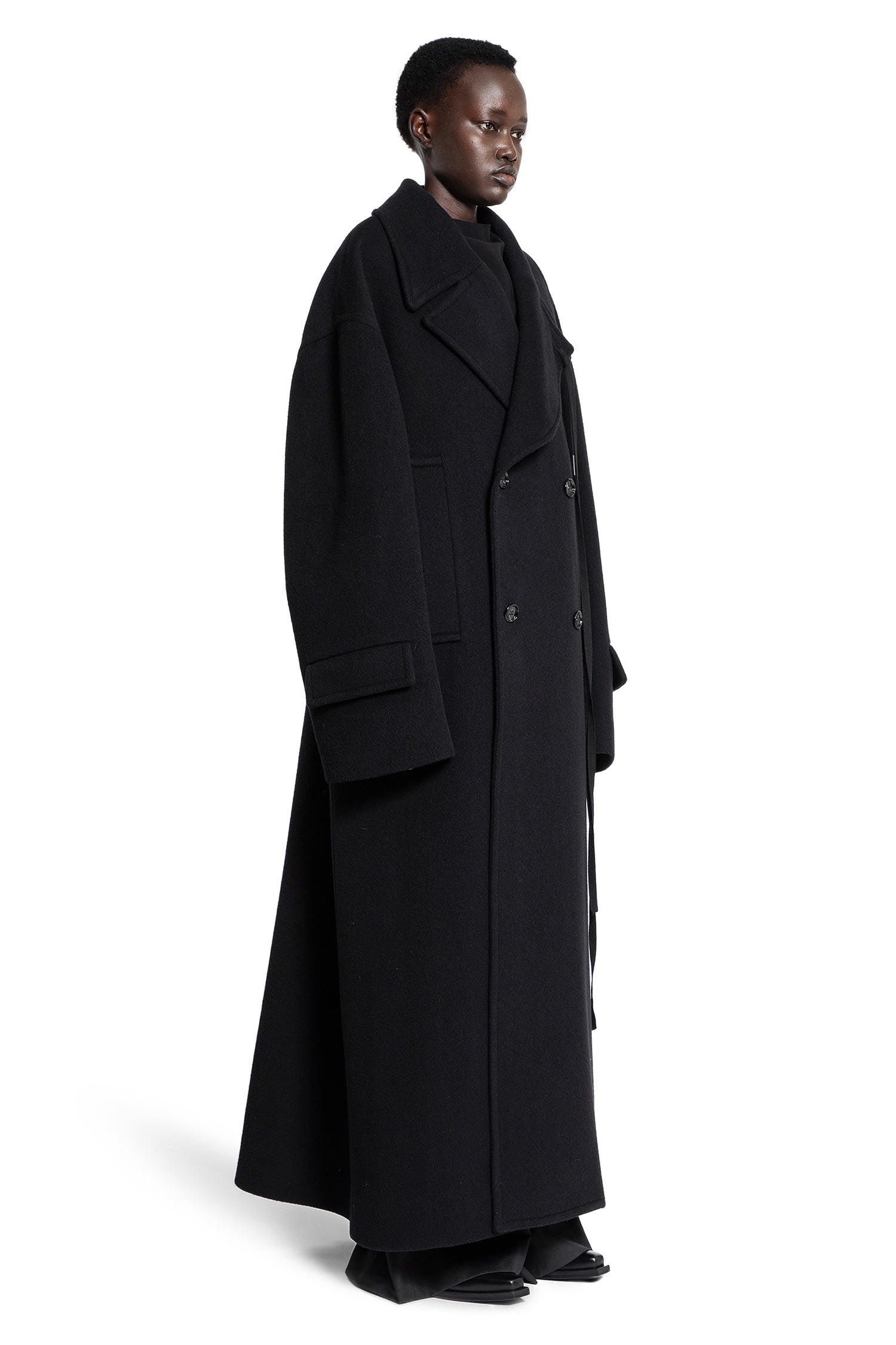 ANN DEMEULEMEESTER WOMAN BLACK COATS