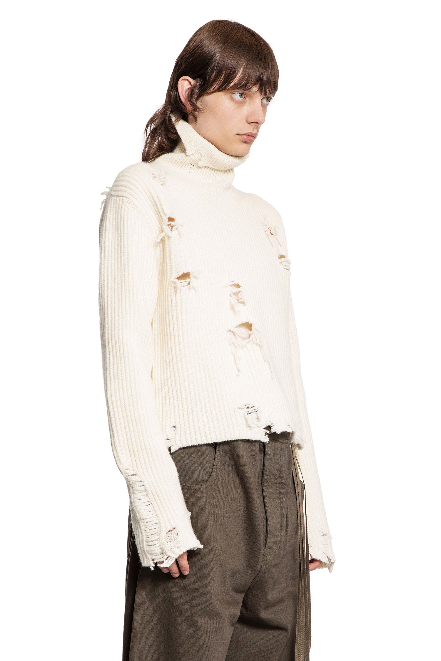 ANN DEMEULEMEESTER MAN OFF-WHITE KNITWEAR