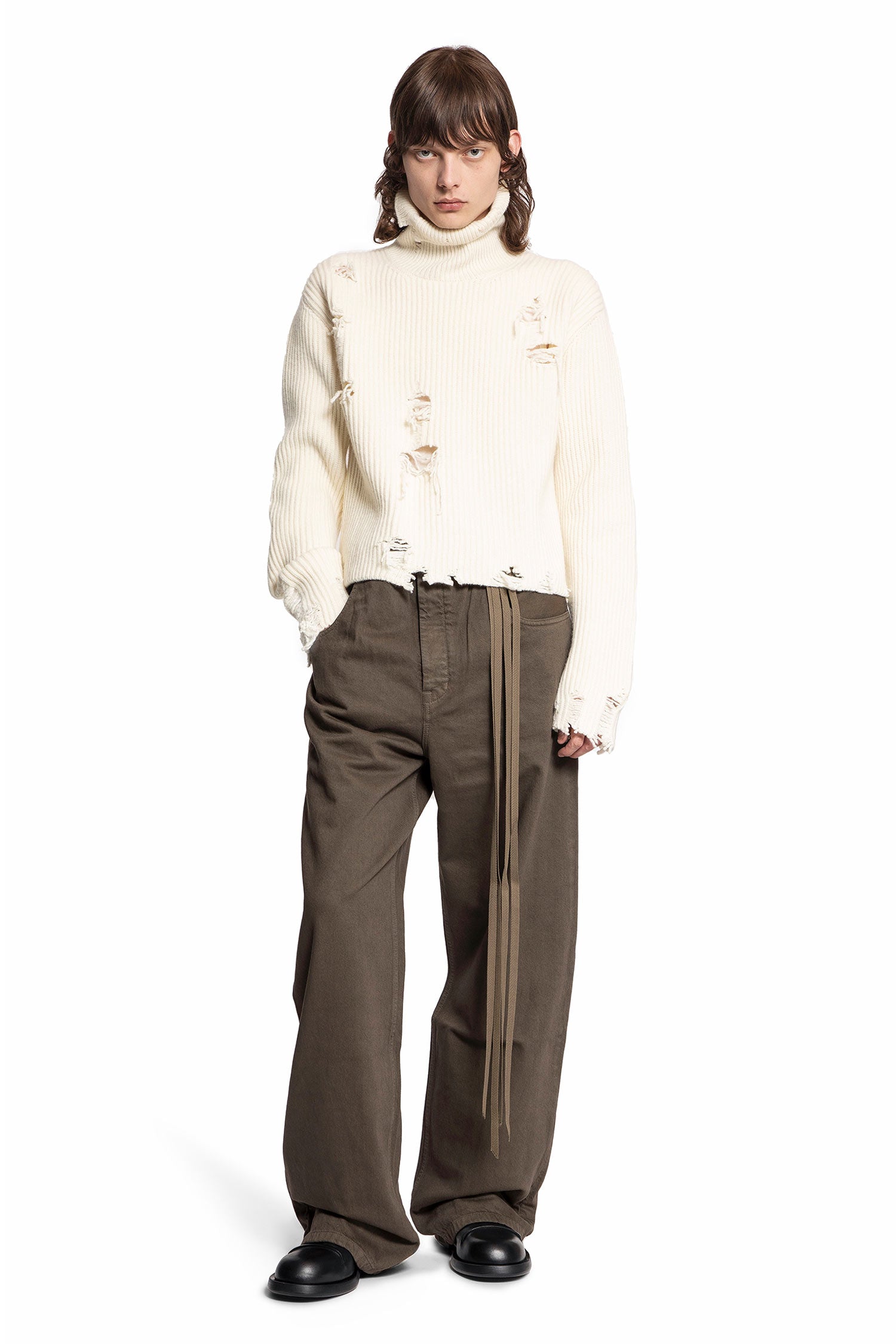 ANN DEMEULEMEESTER MAN OFF-WHITE KNITWEAR