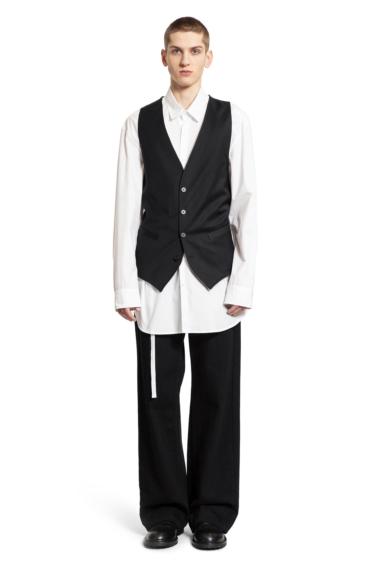 ANN DEMEULEMEESTER MAN BLACK VESTS