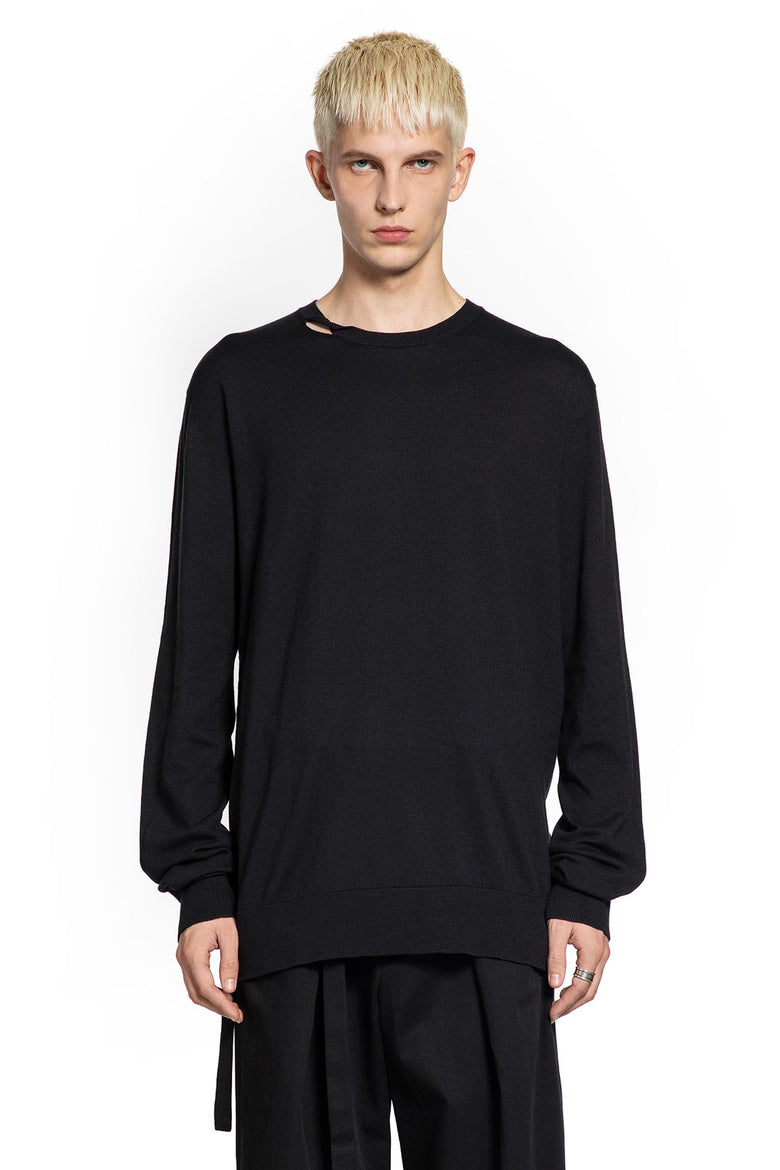 Magnar Sweater