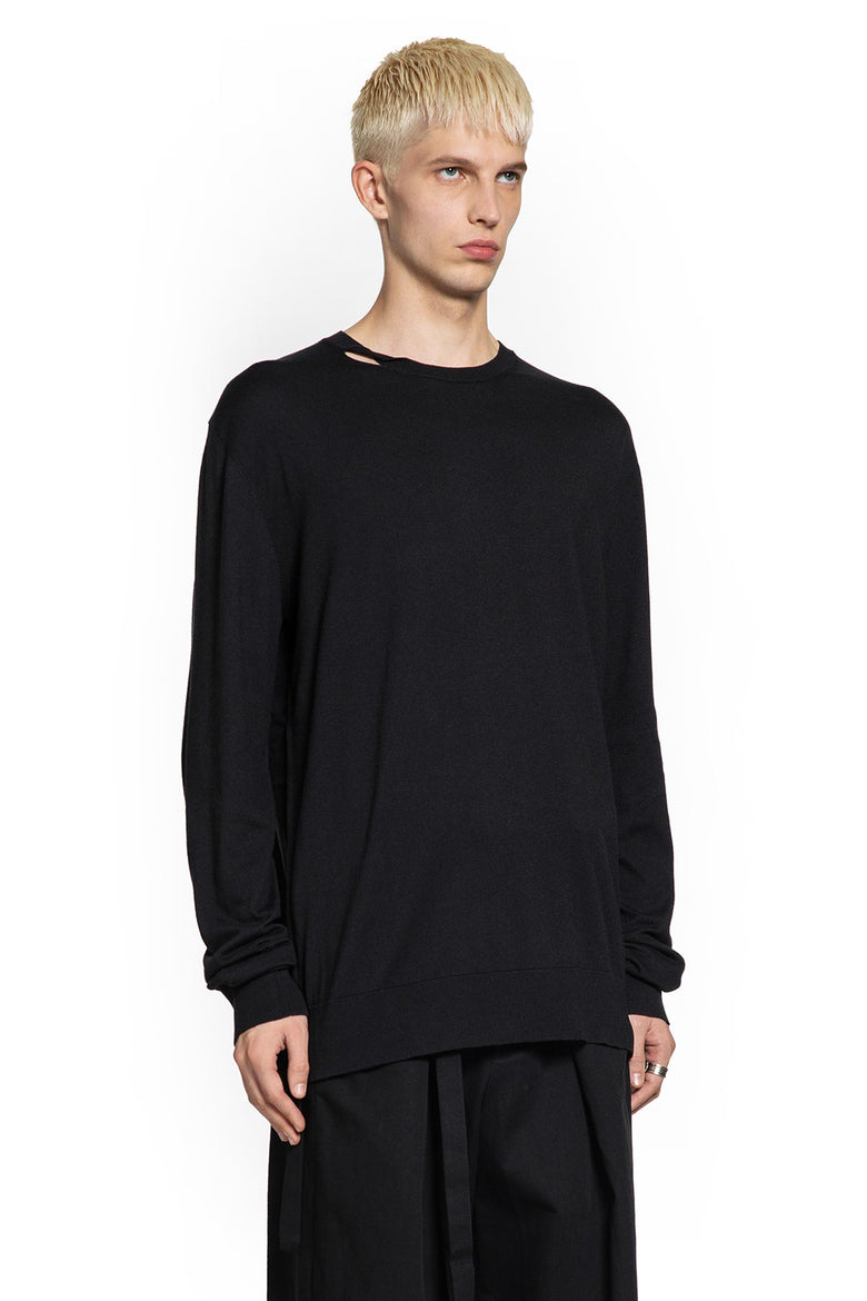 Magnar Sweater