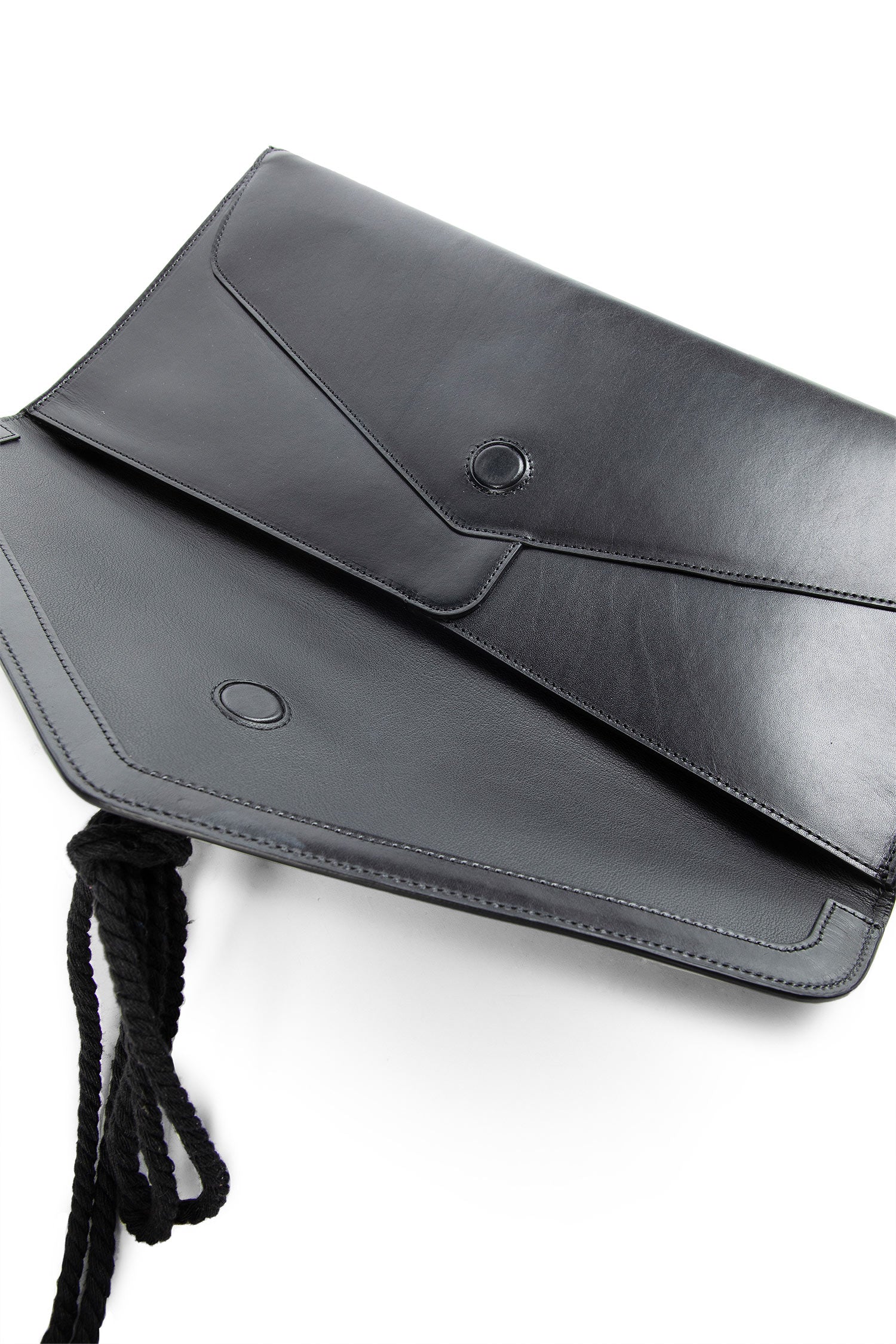 ANN DEMEULEMEESTER WOMAN BLACK CLUTCHES & POUCHES