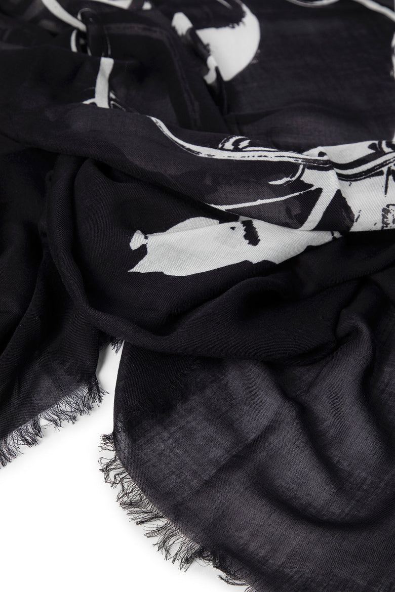 ANN DEMEULEMEESTER UNISEX BLACK&WHITE SCARVES