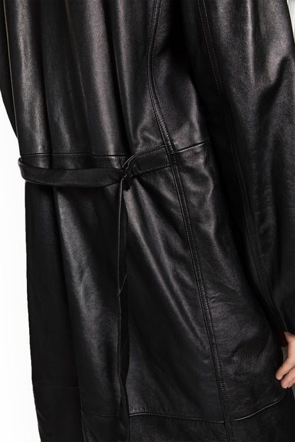 Adonis Coat in Satin Structured Leather