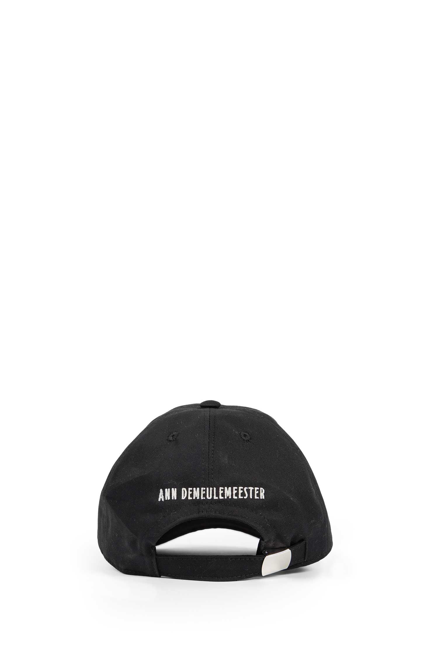 Tem ''The Solitary One'' Cap