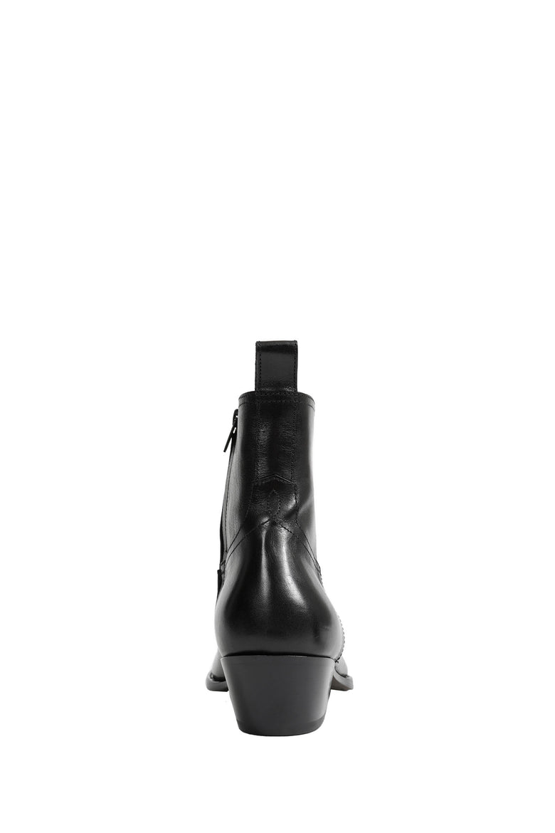 
              ANN DEMEULEMEESTER Imme Pointy Ankle Boots man
            
