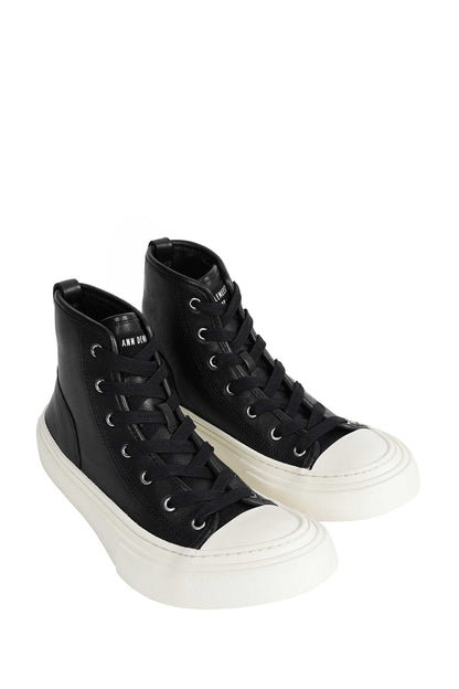 Ycke Vulcanized Mid-Top Sneakers