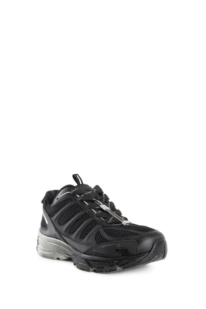 Dragger Sneakers