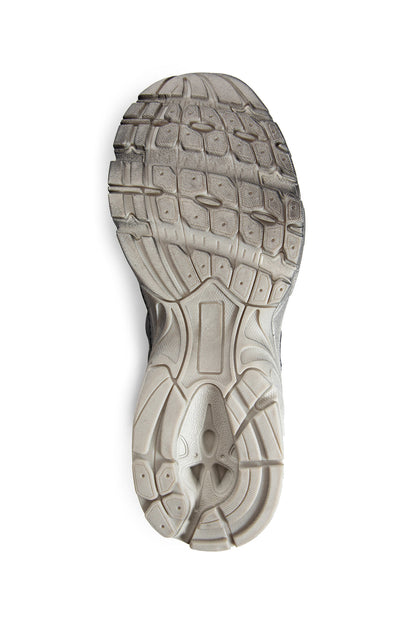 Dragger Sneakers