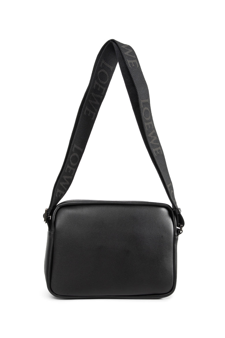 Medium Pebble Messenger Bag