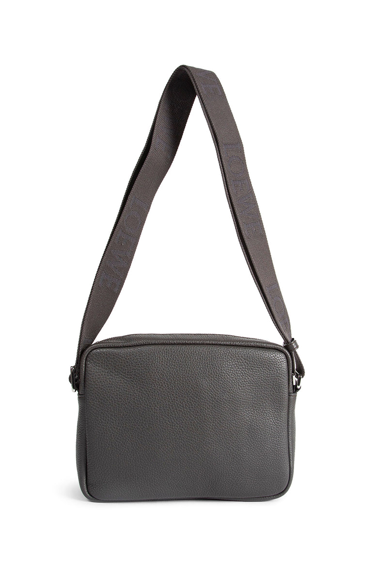 Pebble Medium Messenger Bag