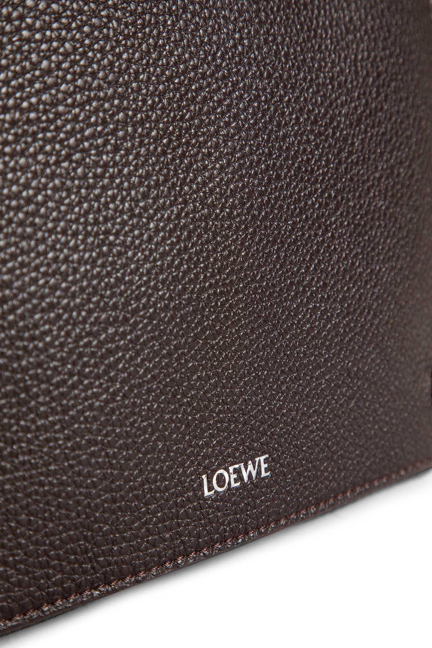 Medium Pebble messenger bag