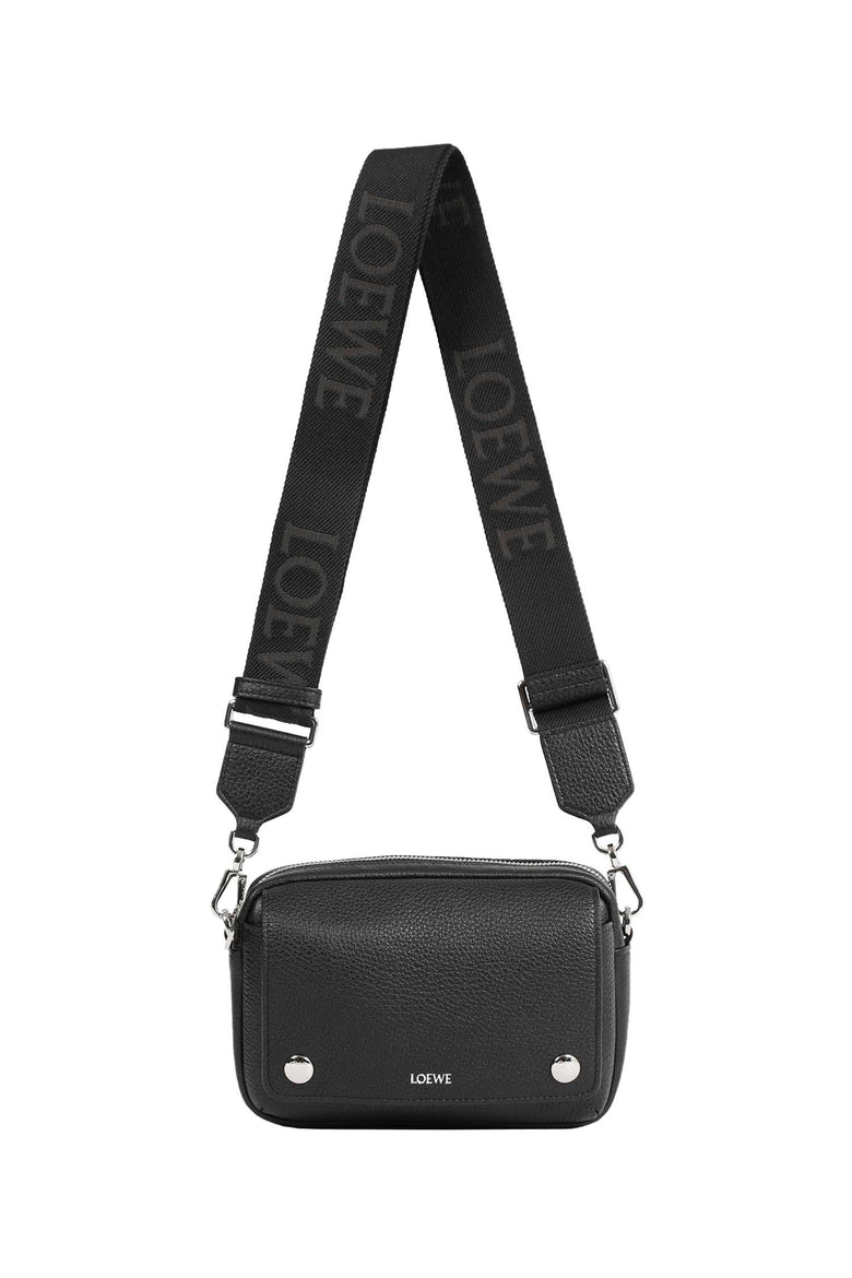 LOEWE Pebble Messenger Small man