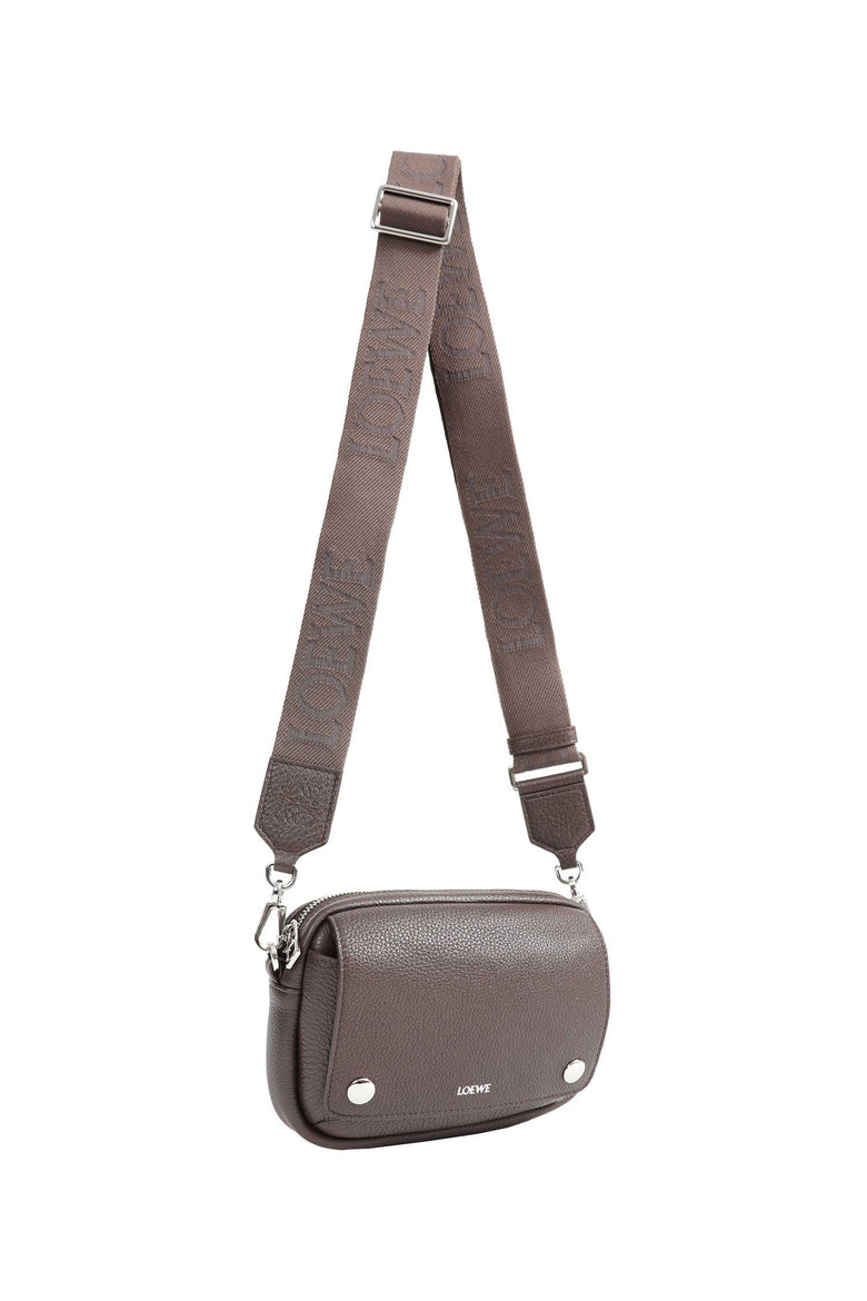 
              LOEWE Small Pebble Messanger Bag man
            