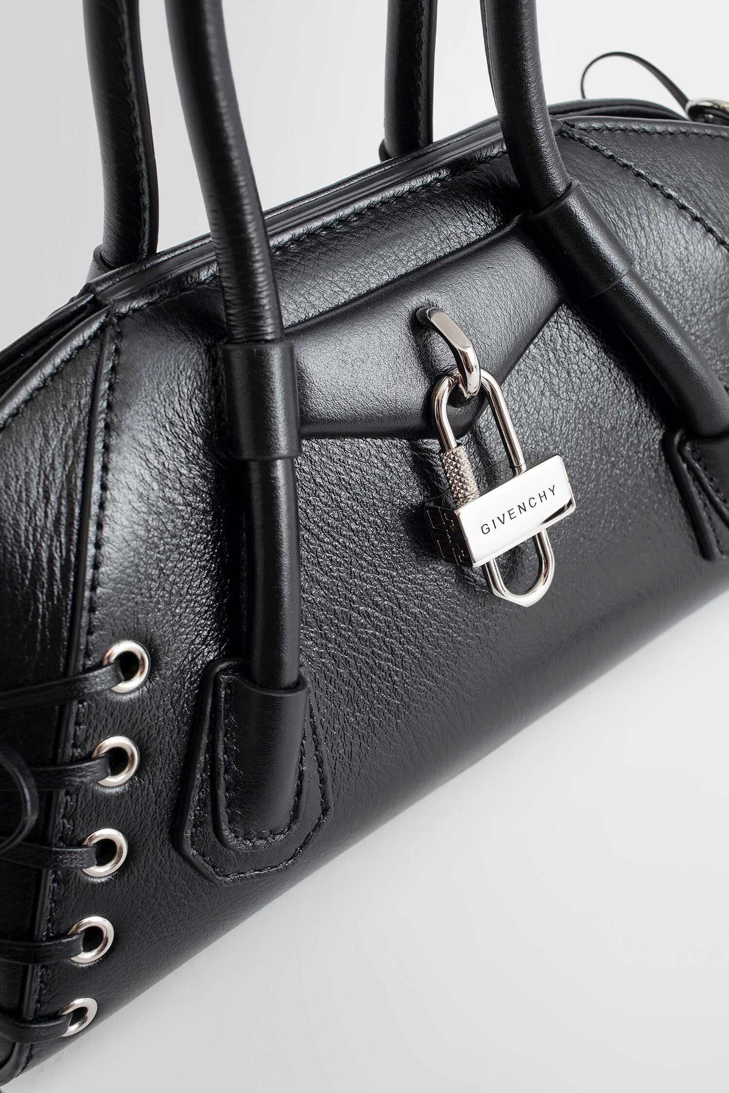 Givenchy discount bolso negro