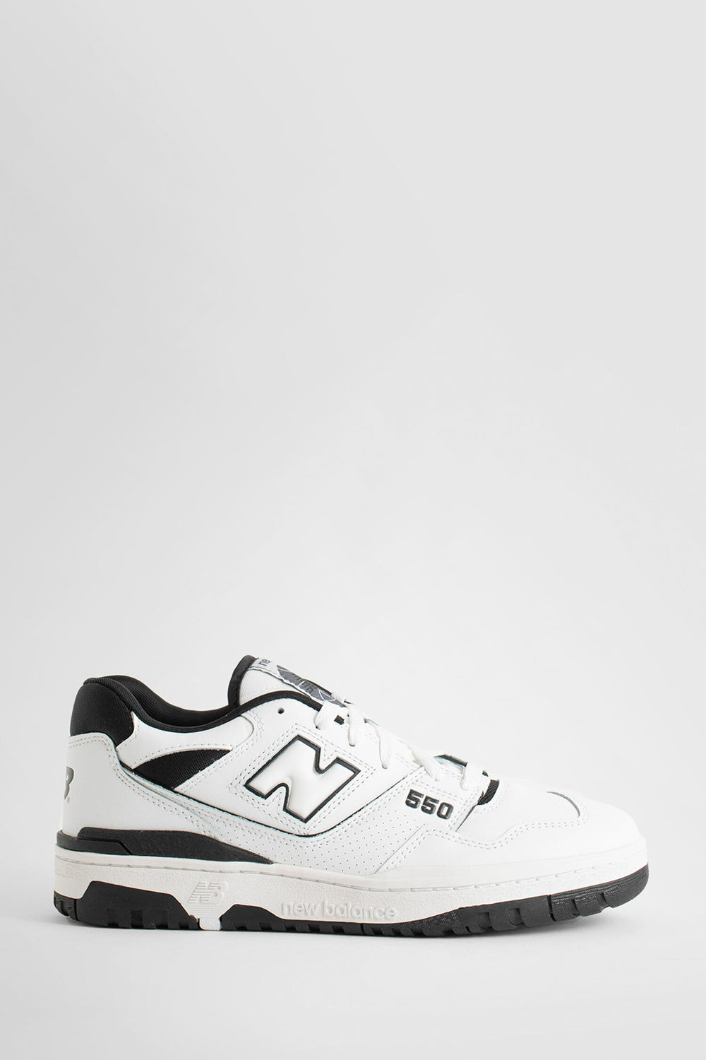 NEW BALANCE UNISEX BLACK&WHITE SNEAKERS