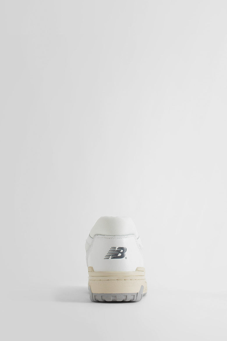 NEW BALANCE UNISEX WHITE SNEAKERS