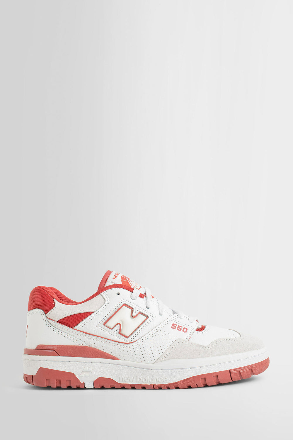 NEW BALANCE UNISEX WHITE SNEAKERS