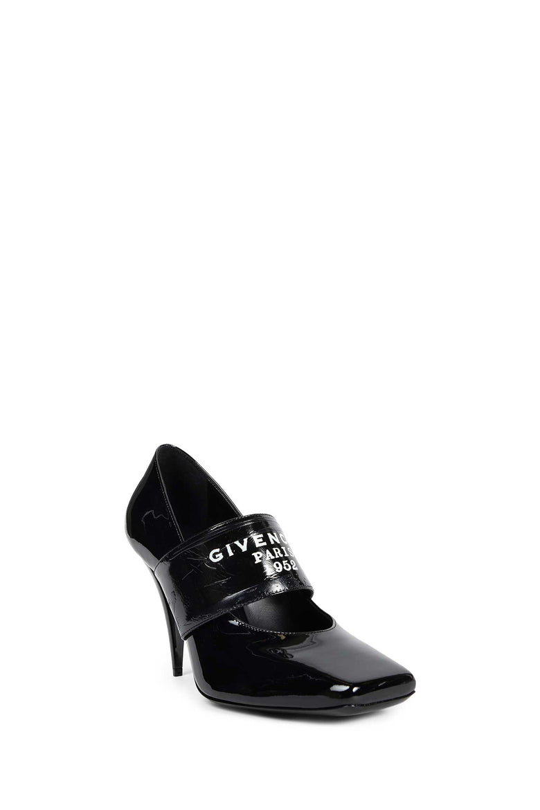 Sliced Square Tape Pumps