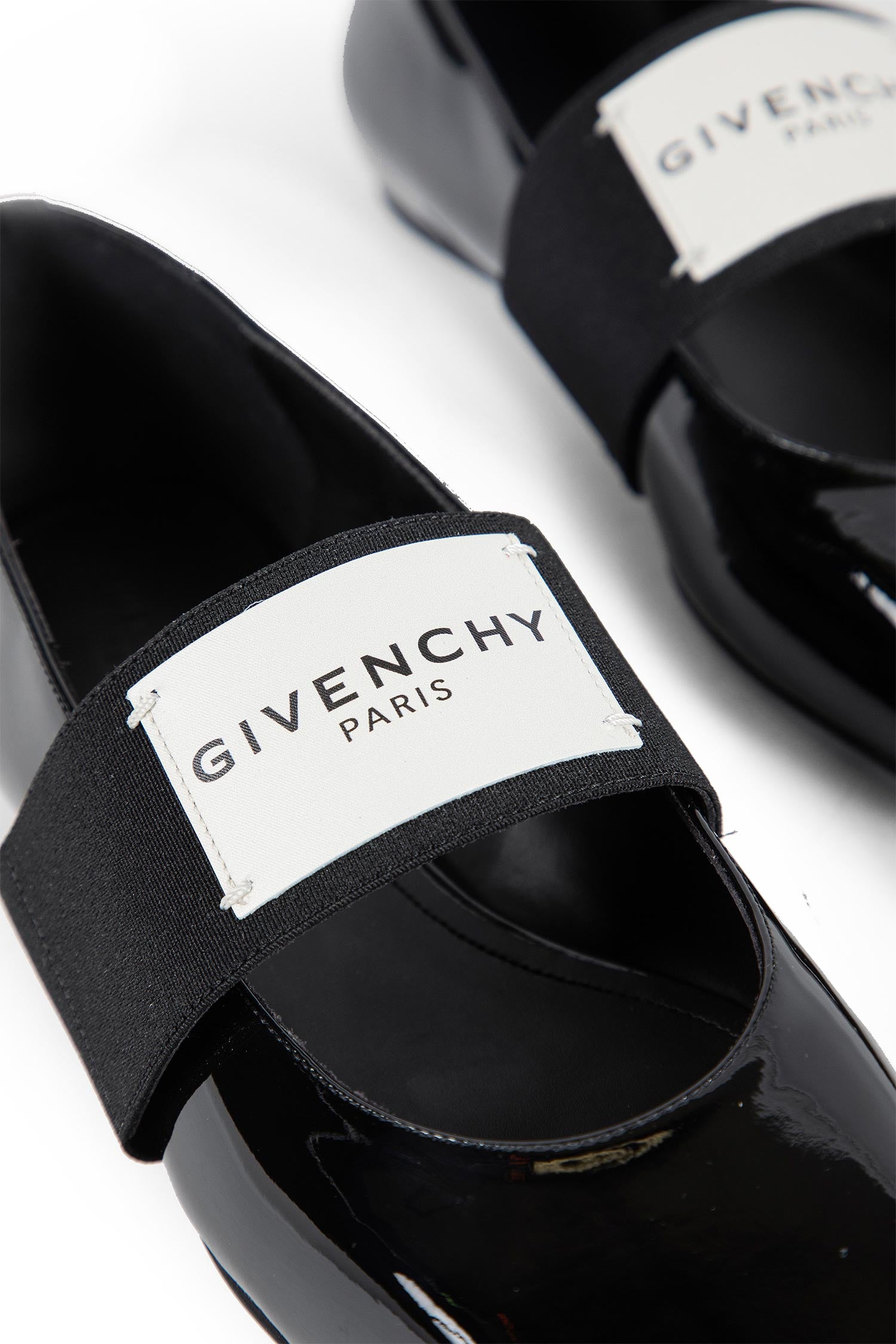 Sliced Square ballerinas in patent leather