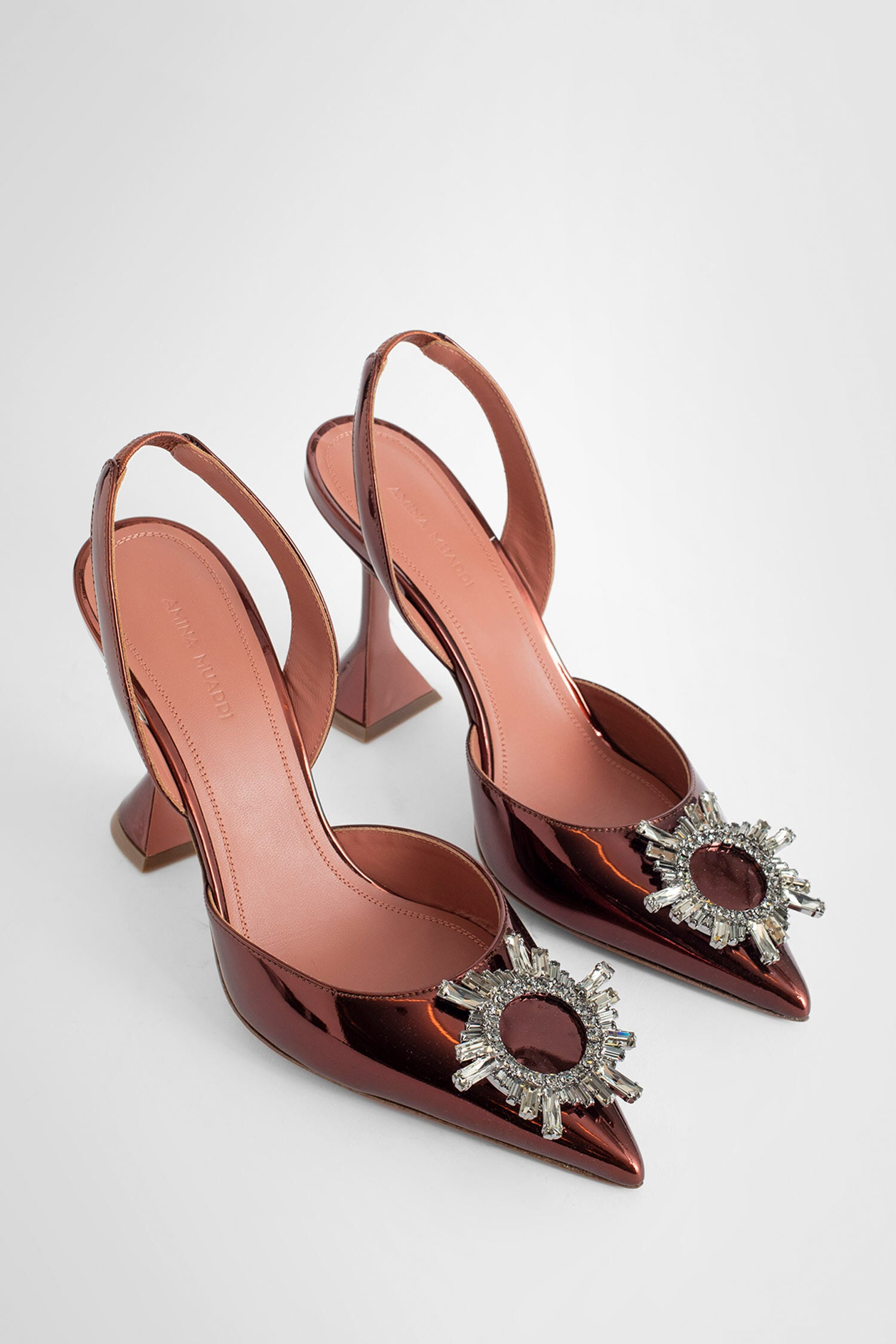 AMINA MUADDI WOMAN BROWN PUMPS