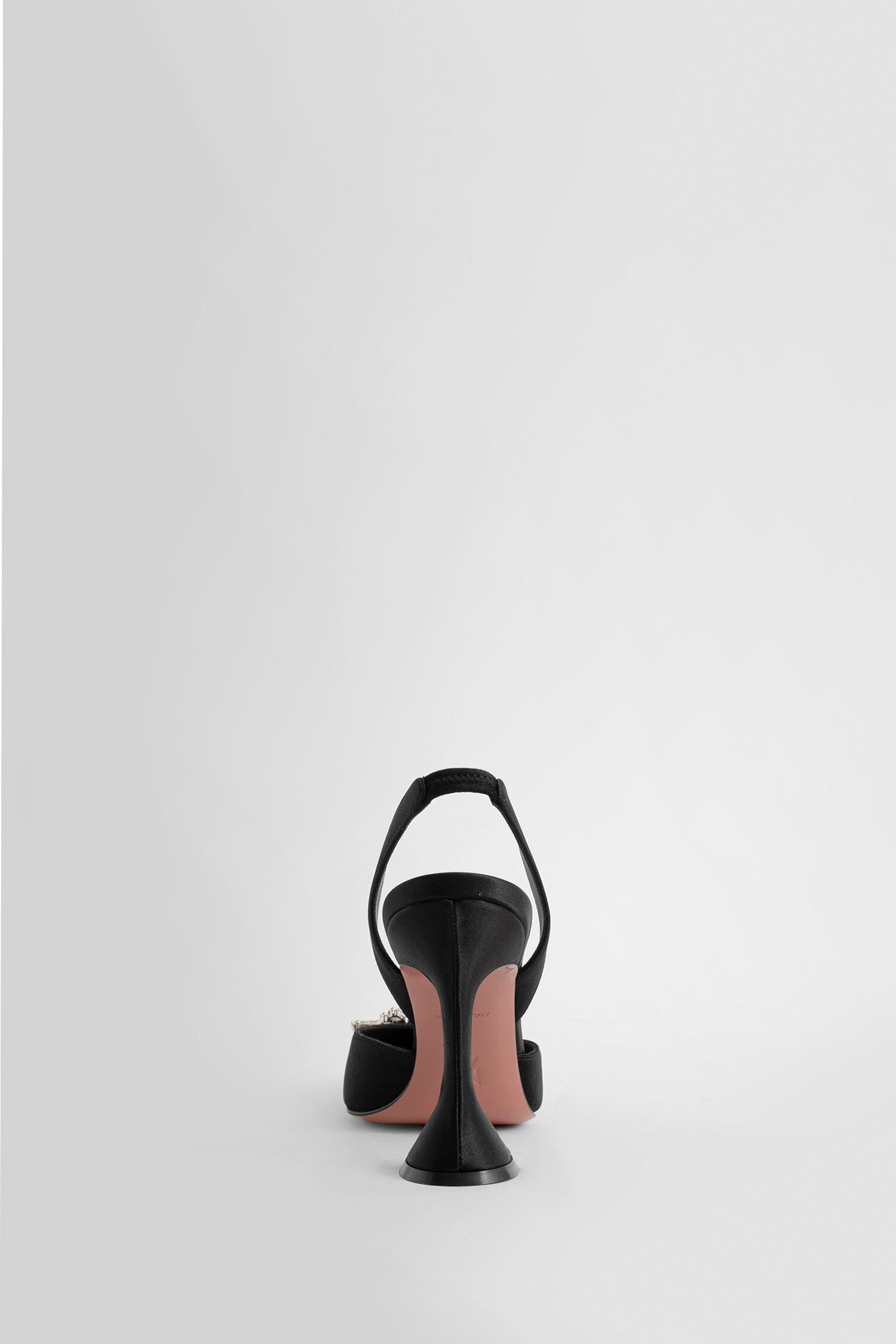 AMINA MUADDI WOMAN BLACK PUMPS