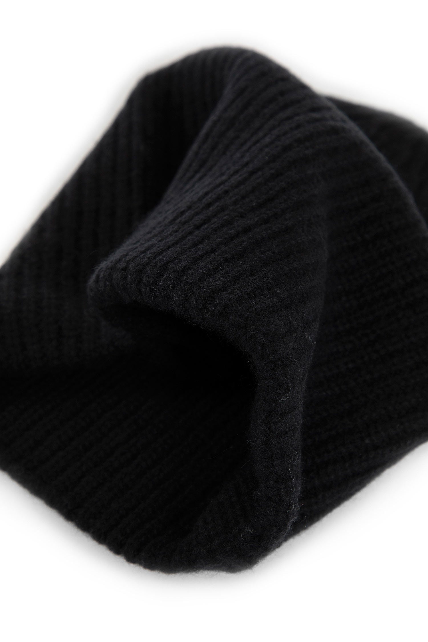 WARM-ME UNISEX BLACK HATS