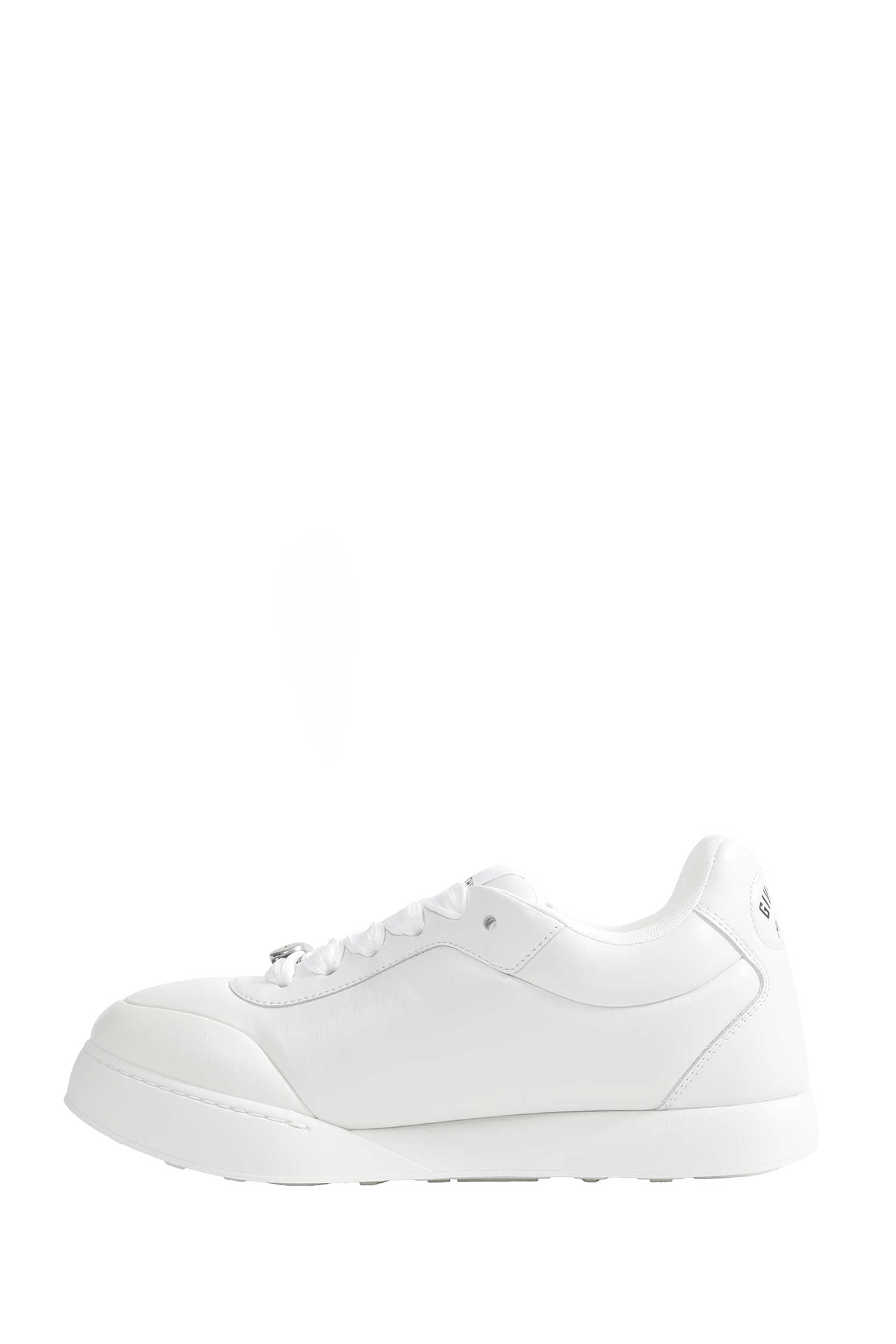 Yard Sneakers