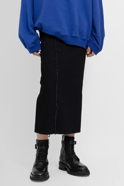 Antonioli MARINA YEE MAN BLACK SHORTS & SKIRTS