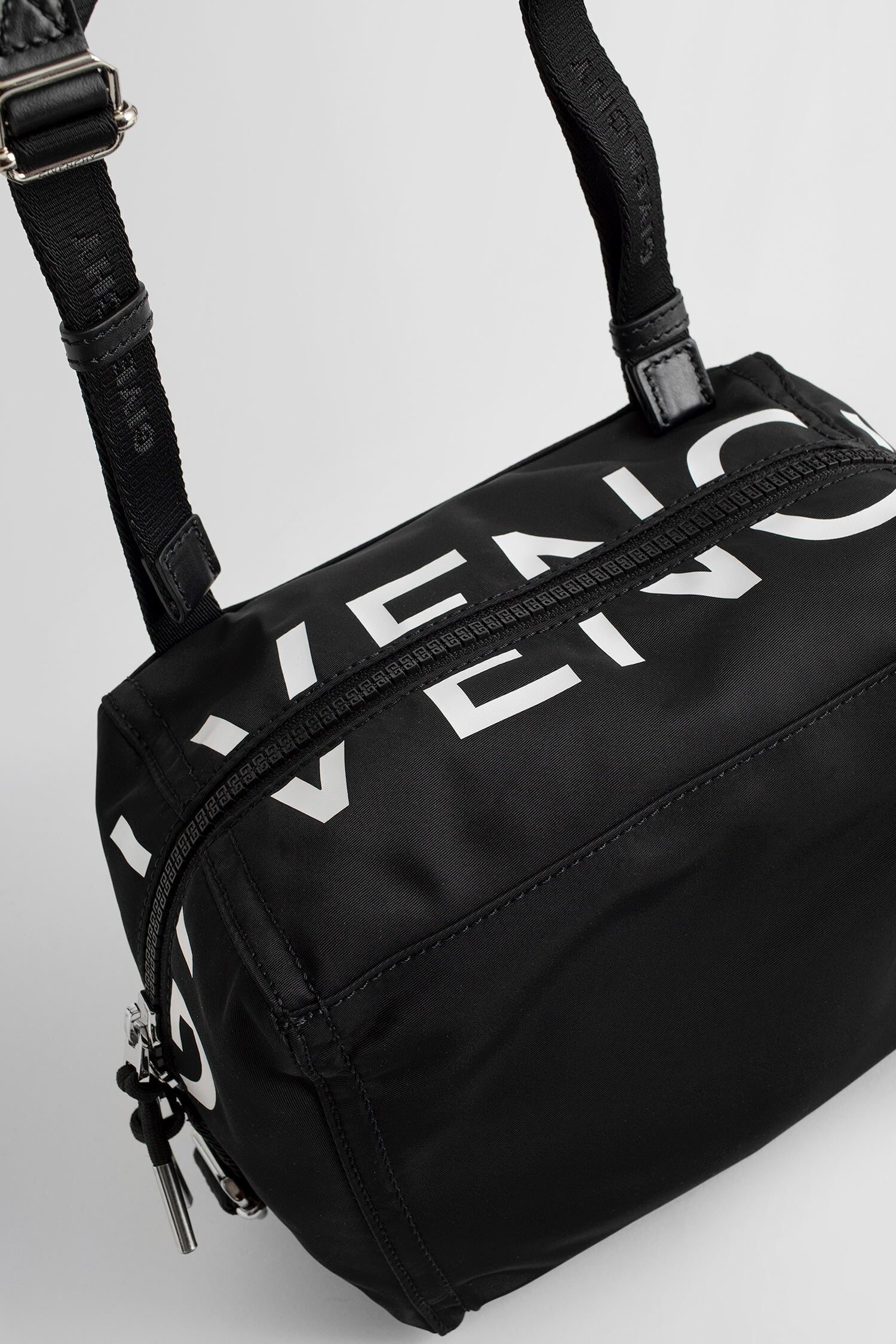 Givenchy black sale shoulder bag