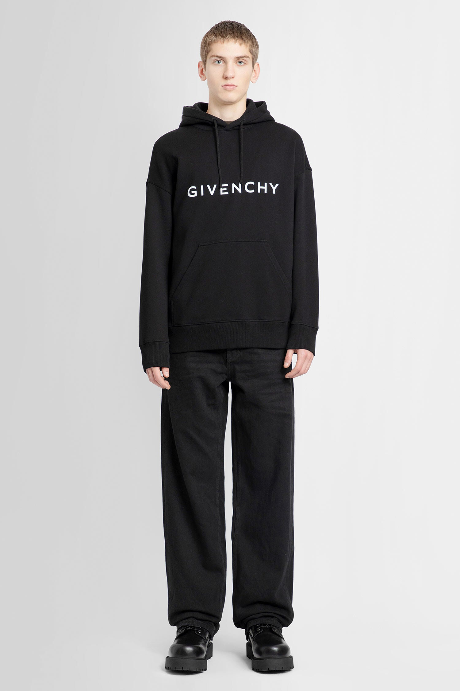 GIVENCHY MAN BLACK SWEATSHIRTS