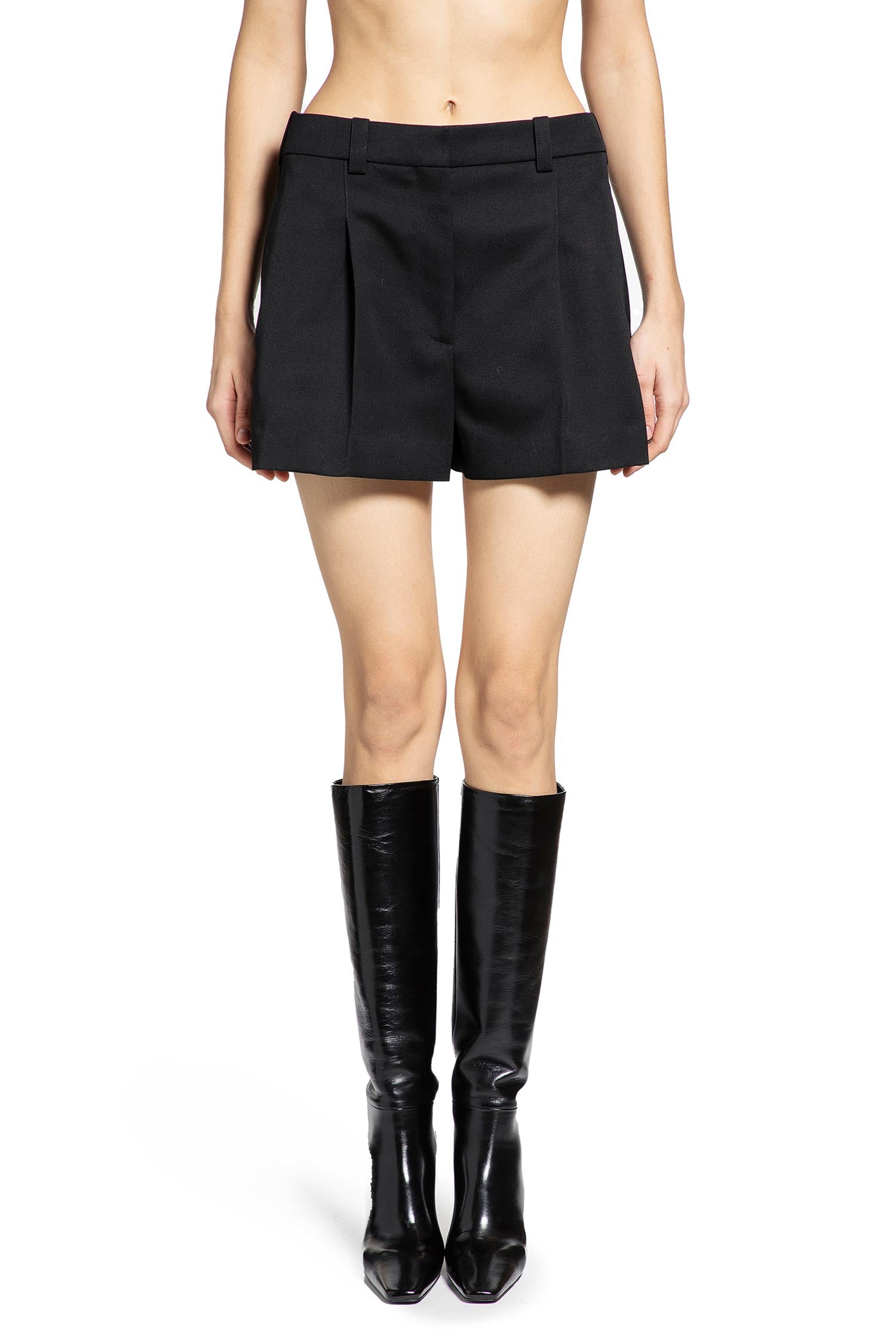 Pleated Shorts in Grain de Poudre