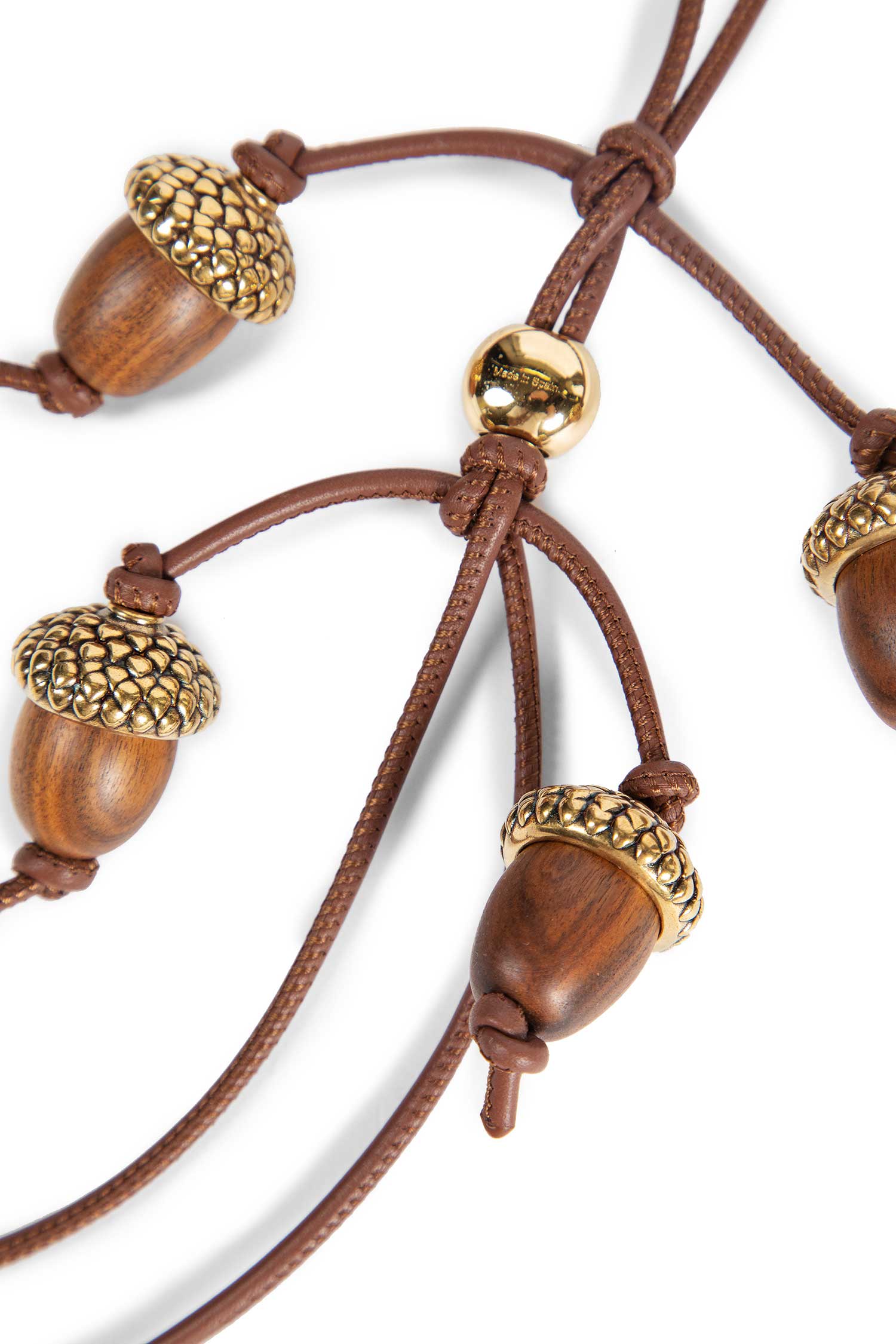 Acorn charm in wood and calfskin