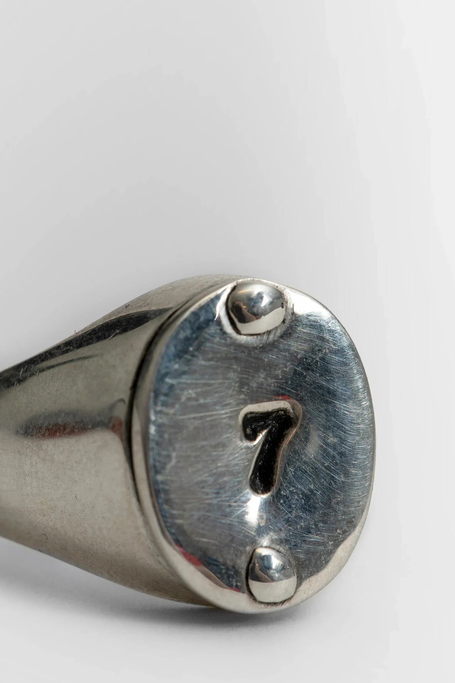 SERGE THORAVAL ''7'' Signet Ring unisex
