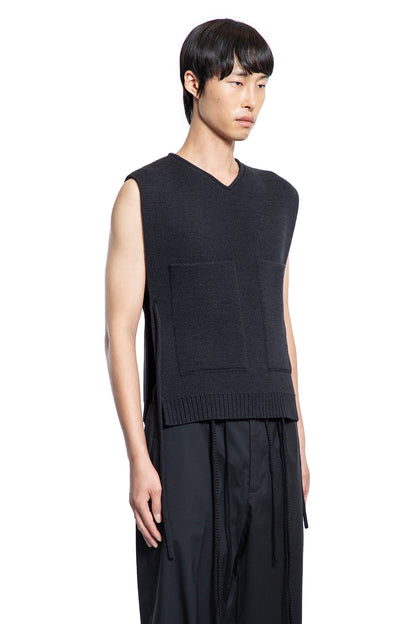 Tape Knit Vest