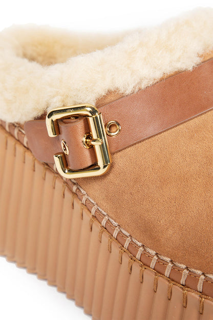 CHLOÉ WOMAN BROWN BOOTS