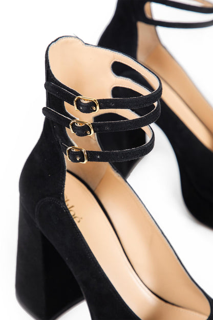 Loti Platform Pumps