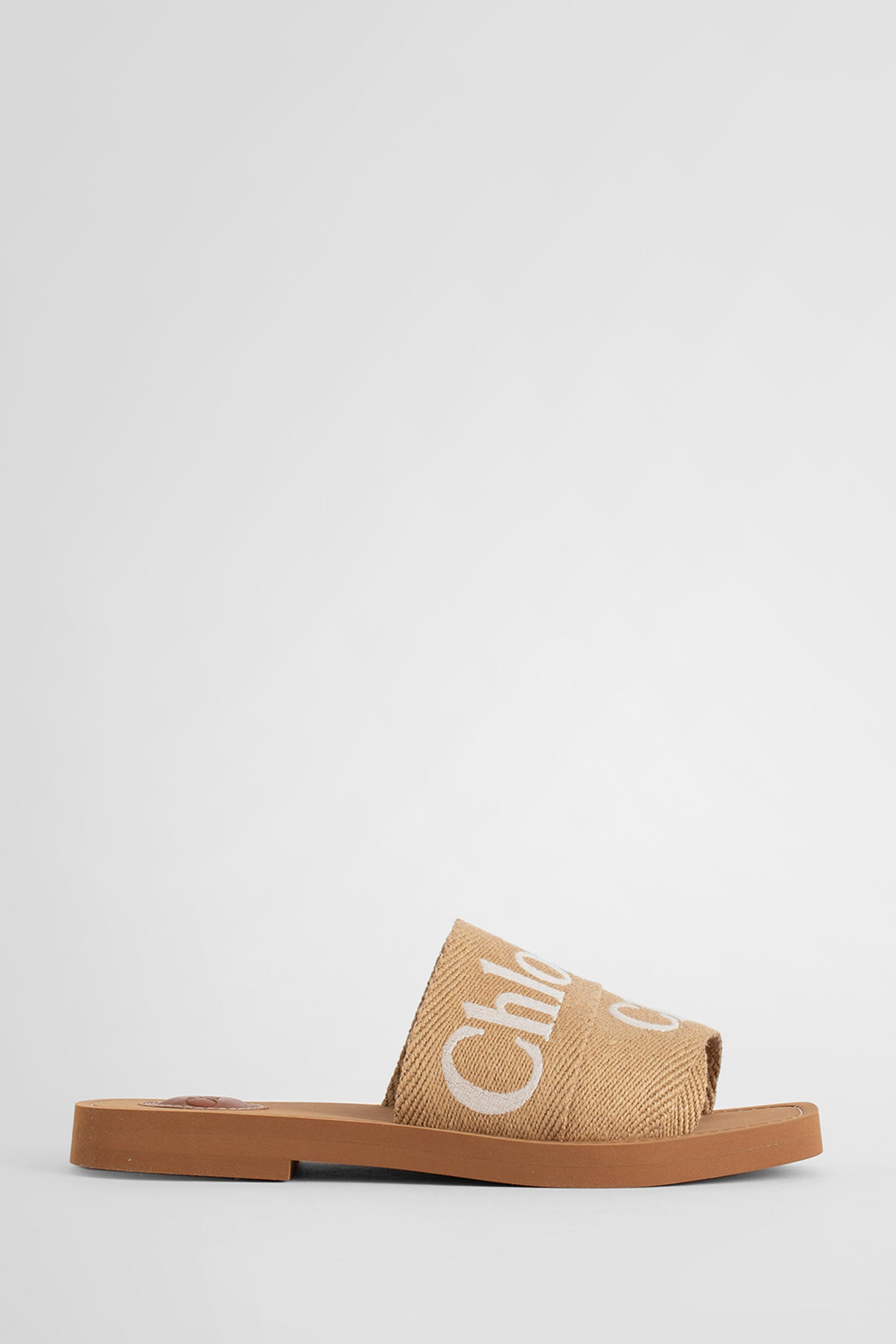 CHLOÉ WOMAN BEIGE SANDALS & SLIDES