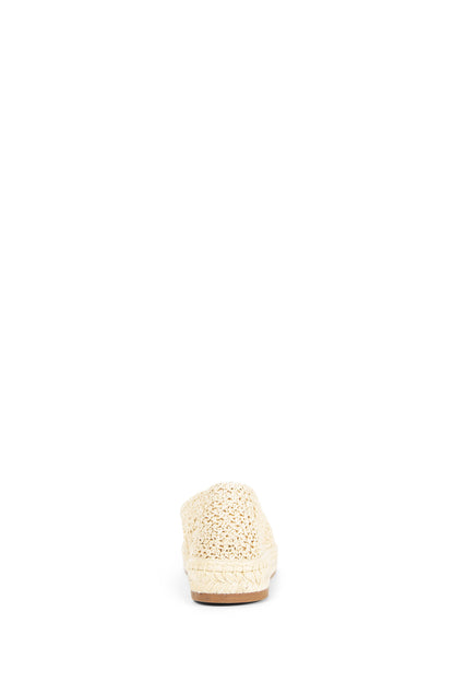 CHLOÉ WOMAN BEIGE FLATS