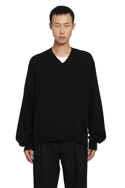 Medium Gauge V-Neck Sweater