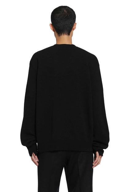 Medium Gauge V-Neck Sweater