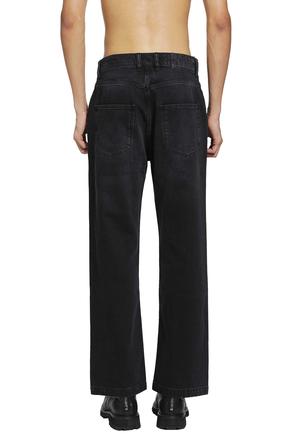 Straight Cut Jeans