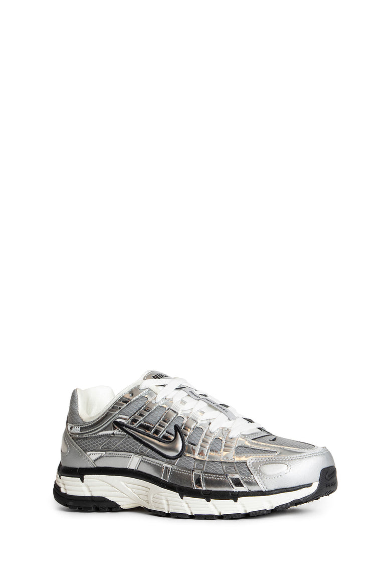 NIKE UNISEX SILVER SNEAKERS