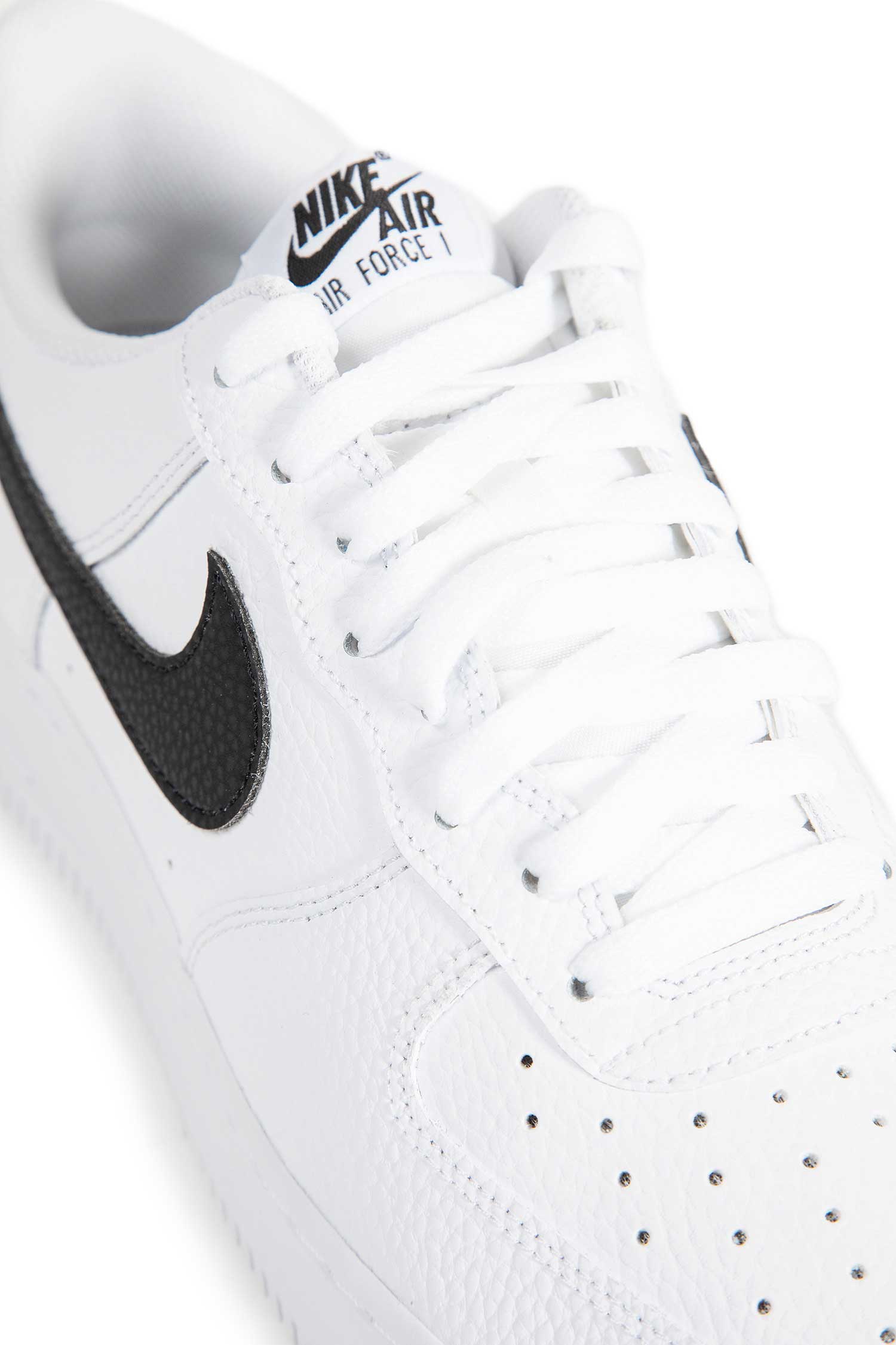 Air Force 1 '07 Sneakers