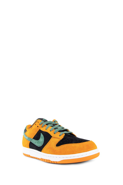 NIKE MAN ORANGE SNEAKERS