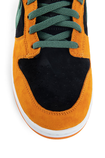 NIKE MAN ORANGE SNEAKERS