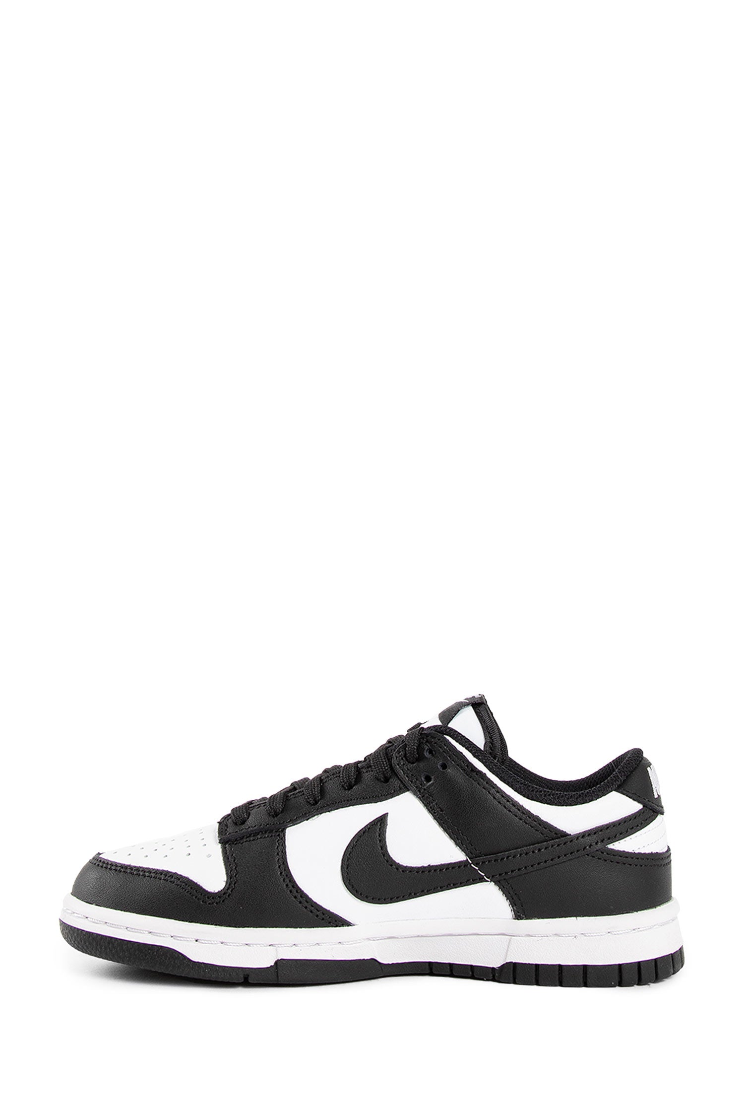 NIKE WOMAN BLACK&WHITE SNEAKERS