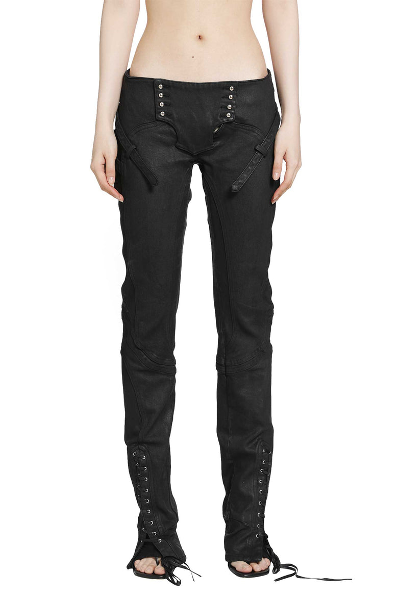 
              DILARA FINDIKOGLU Drama From Exile Jeans woman
            