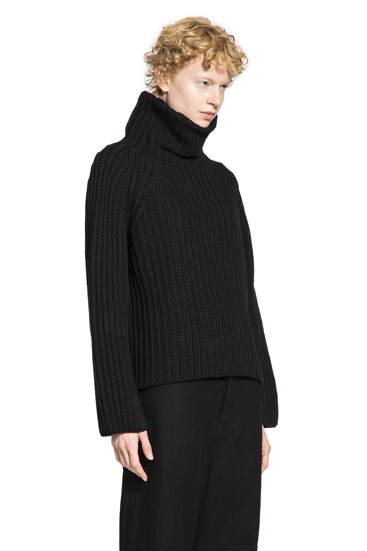 FORME D'EXPRESSION WOMAN BLACK KNITWEAR